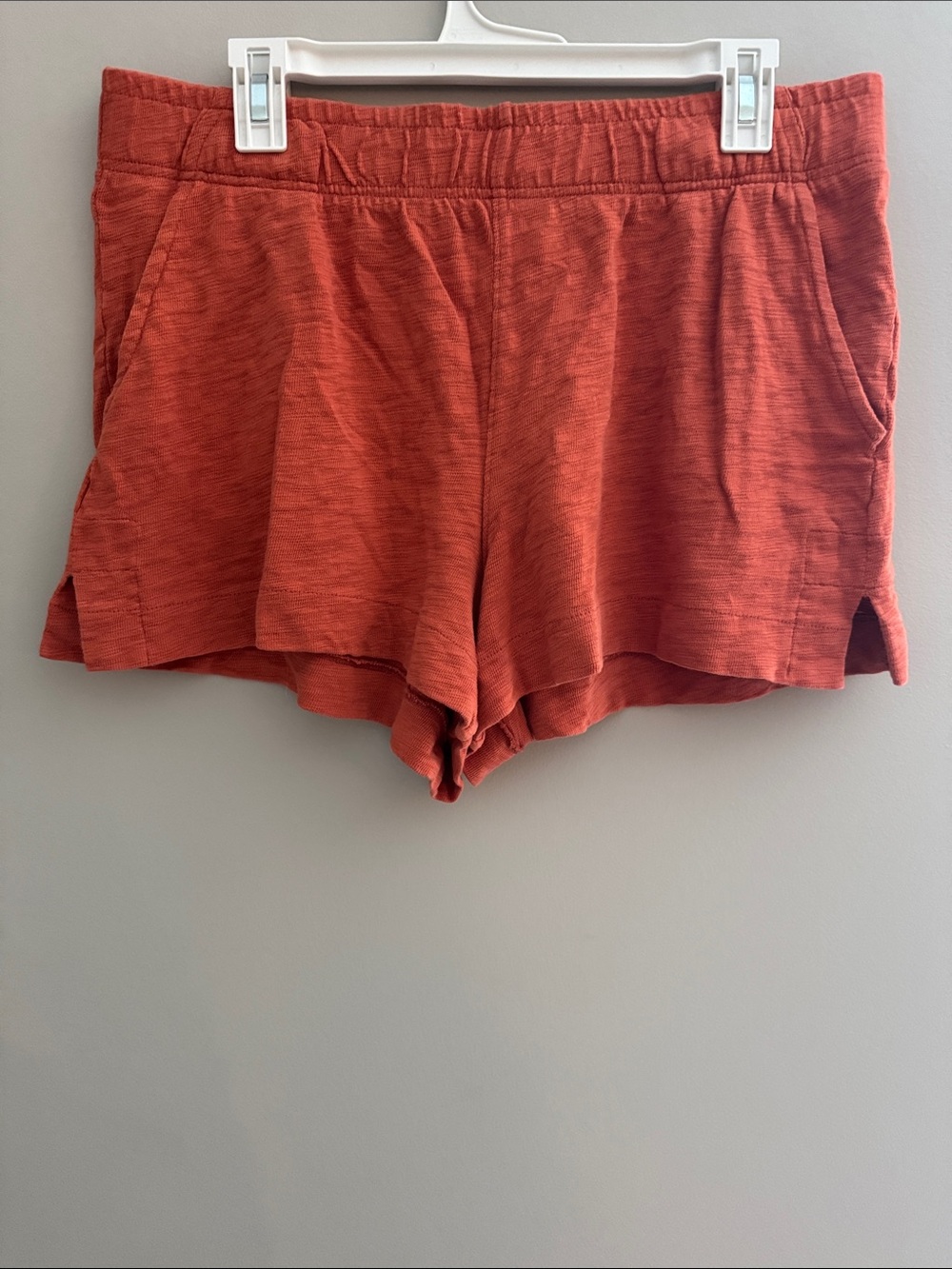 Universal Thread Women's Rust Orange Athletic Knit Shorts